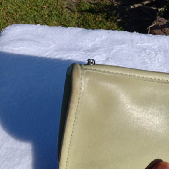 Coach Chunky Case 7165 - Picture 12 of 16